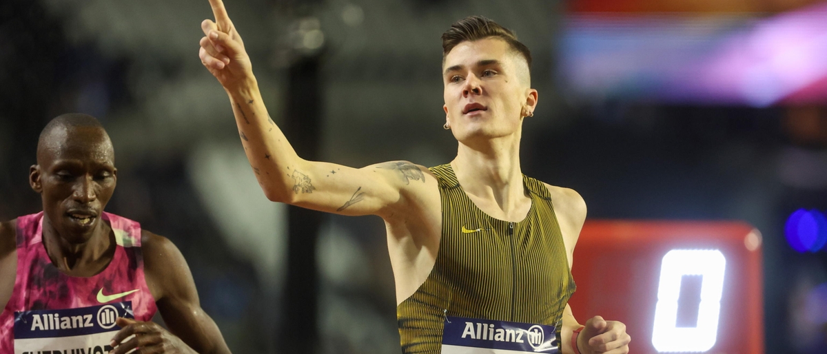 Atletica, Jakob Ingebrigtsen “picchiato già da piccolo”: a processo il padre Gjert