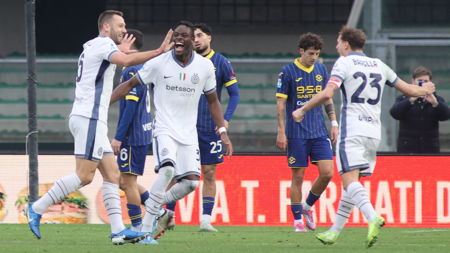 L'Inter vince a Verona 5 a 0