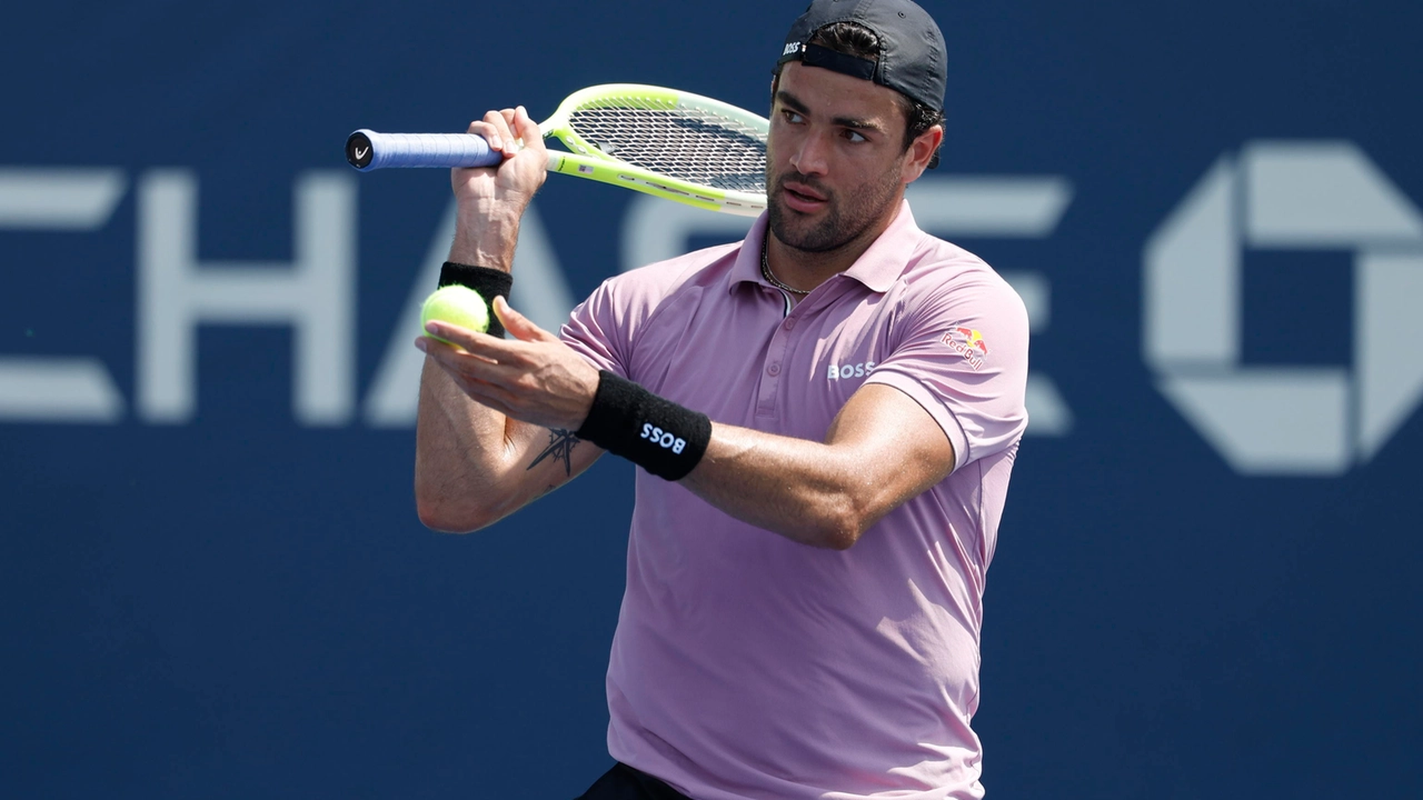 Matteo Berrettini ha accusato un problema fisico durante il match contro Arthur Fils