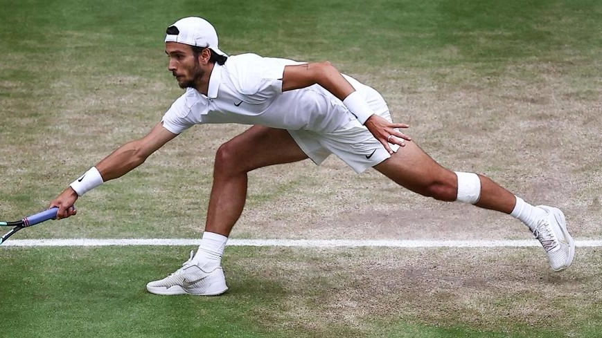 Nole torna alieno e vola in finale: "Wimbledon è ancora il mio sogno"