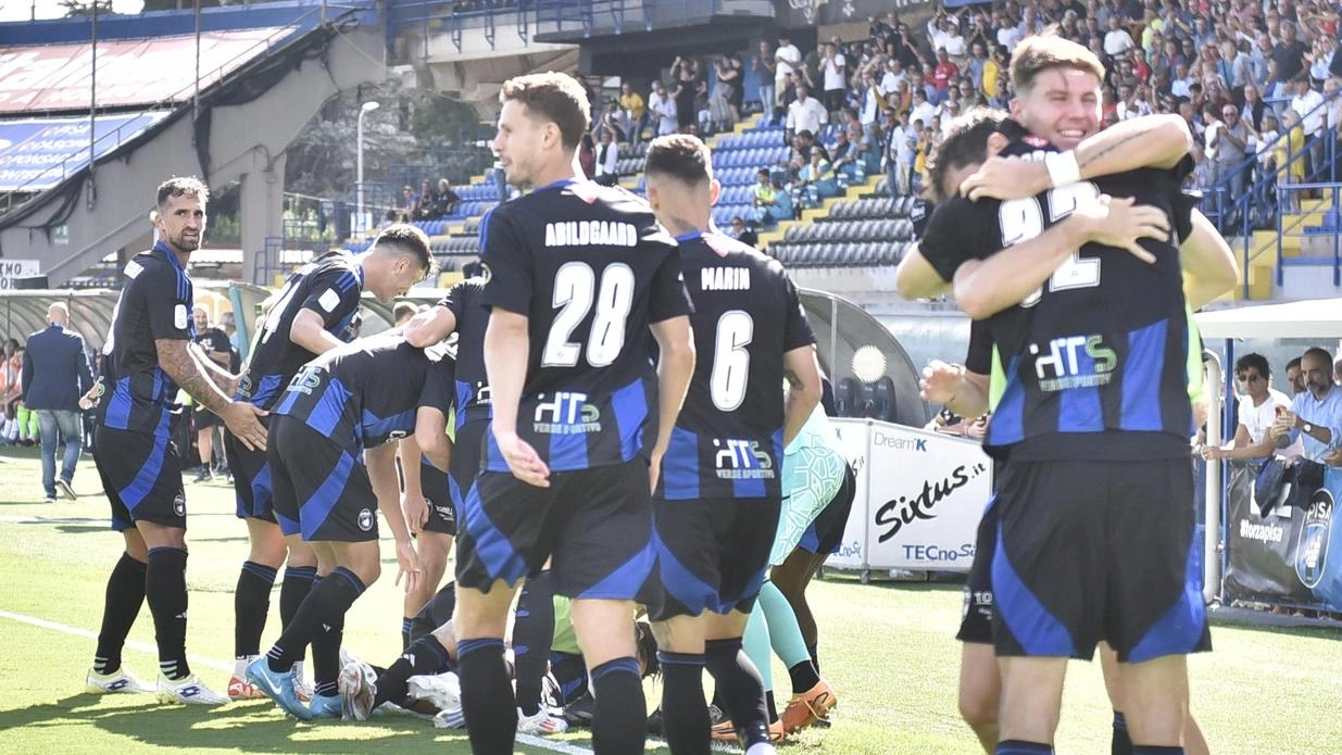 Sempre più Pisa. Successo col bel gioco. I nerazzurri combattono, incantano e vincono