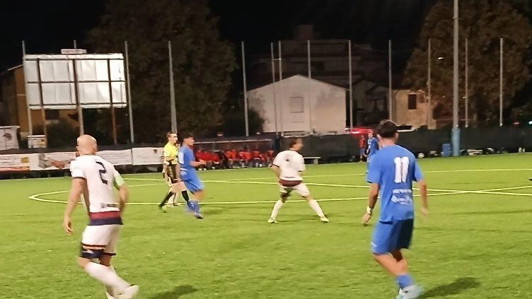 Il Camaiore vince 2-0 contro il Viareggio ma non basta per ribaltare il 4-0 dell'andata. Cristiani elogia la squadra nonostante le provocazioni. Altri risultati dell'Eccellenza.