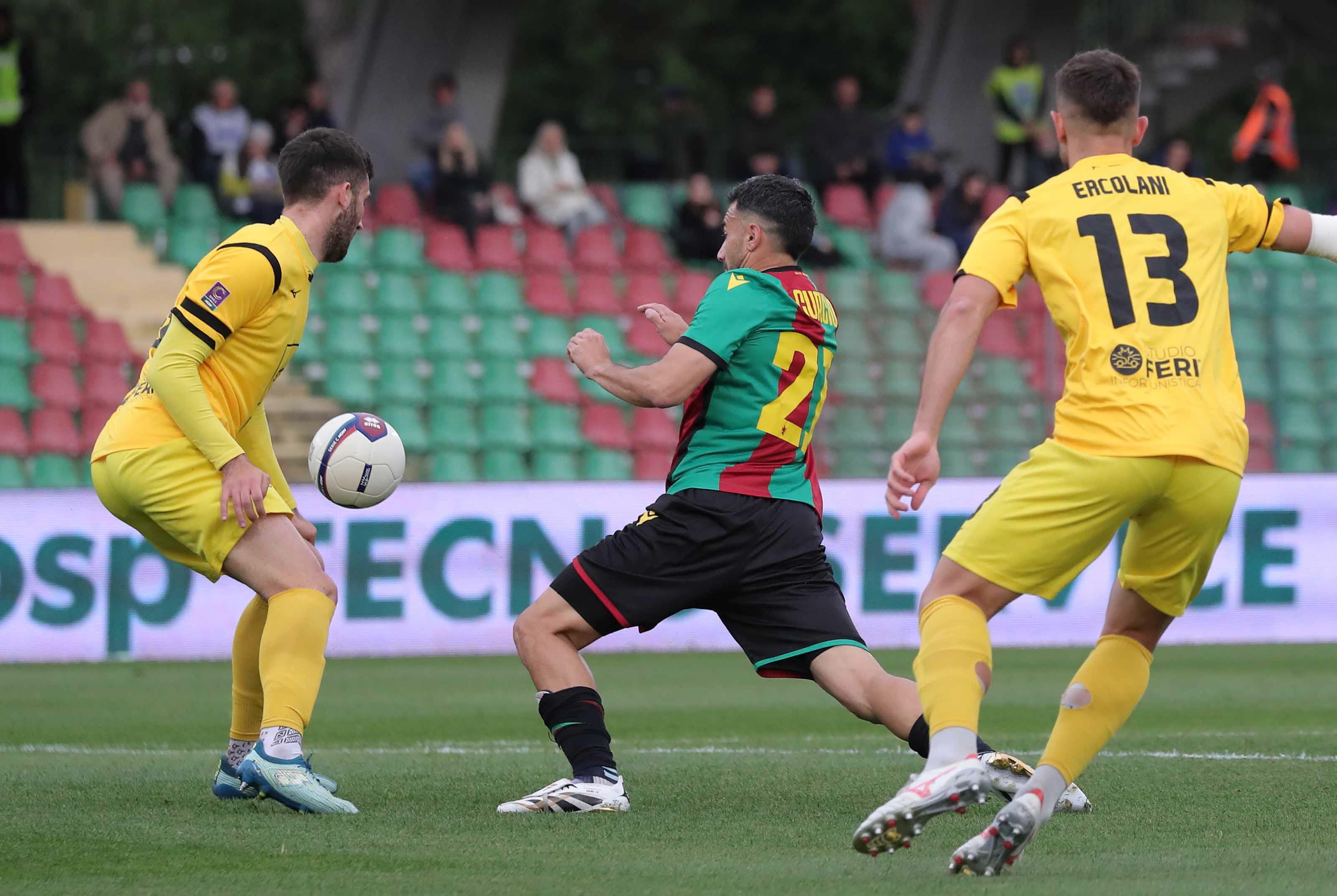 La Pianese cede di fronte alla Ternana: 2 0 La Pianese cede di fronte alla Ternana: 2 0