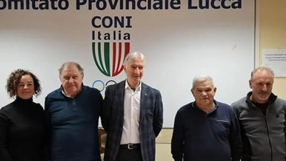 Pierluigi Castellani, al centro, rieletto presidente del comitato provinciale «Fci»