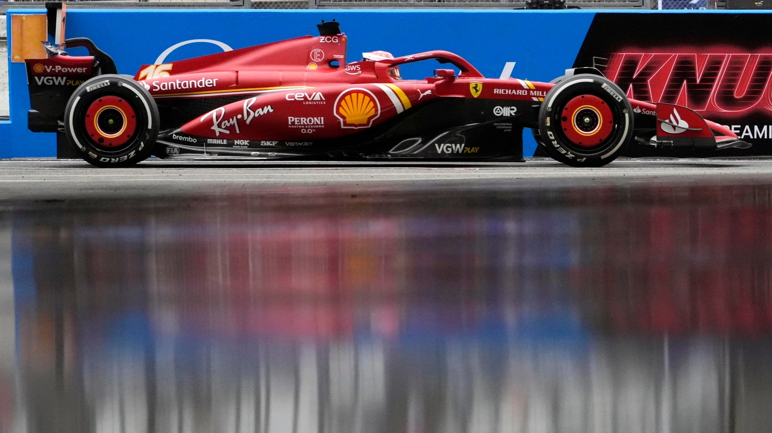 F1, la Ferrari di Leclerc (foto Ansa)