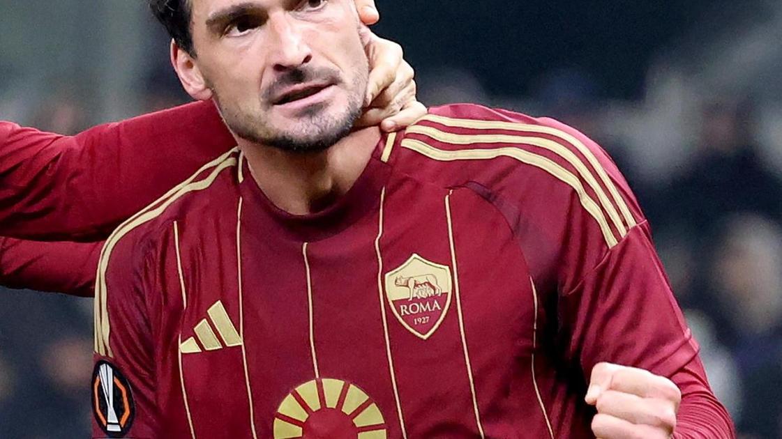 Il romanista rivela: "Il club mi aveva fatto un’ottima impressione. Ho scelto la capitale per il carisma di Daniele». Hummels: "Volevo il Bologna, poi De Rossi...»