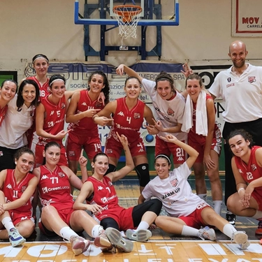 Basket - "B" femminile. Le Mura cala il poker