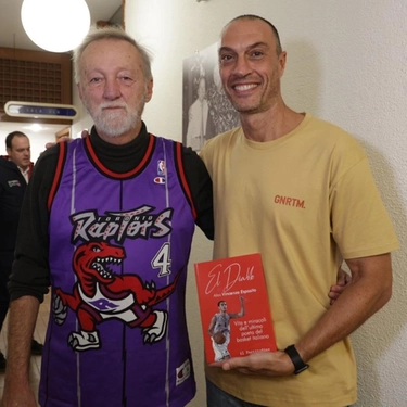 DOMANI ’EL DIABLO’ RICEVERA’ L’ABBRACCIO DEL PALADOZZA. Esposito, che show per il suo libro: "Ringrazio anche chi mi ha odiato»