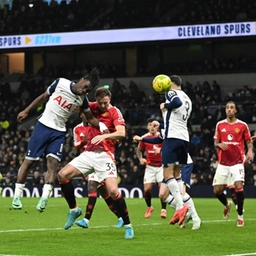 Tottenham in semifinale di Coppa di Lega: battuto 4-3 il Manchester United