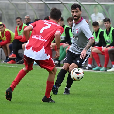 Maceratese, derby e vetta. Tolentino cade in casa