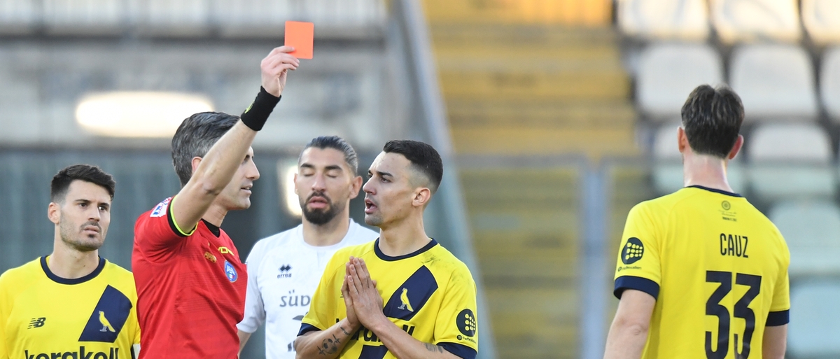 Modena Sudtirol 0-0: i canarini ridotti in dieci e troppo morbidi alla fine si accontentano