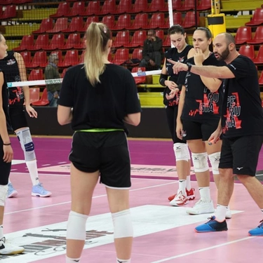 Volley serie A1 femminile. Bartoccini con Bergamo. Brividi al PalaBarton