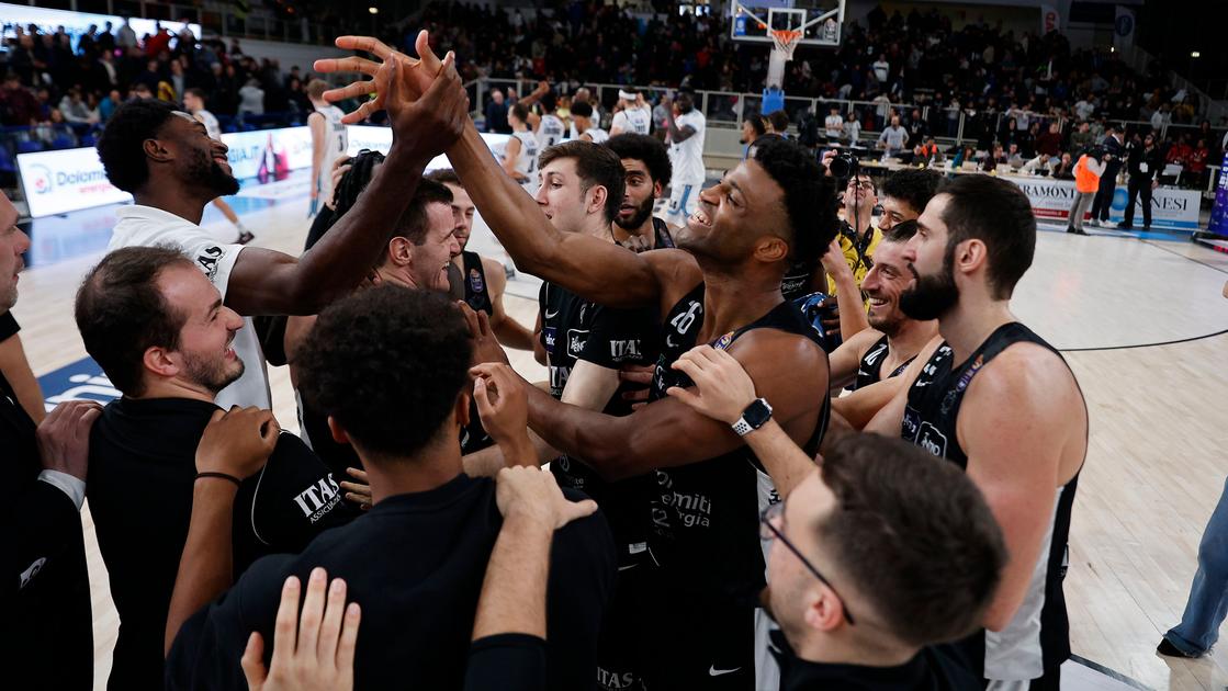 Basket, Serie A: Trento suona la nona sinfonia. Virtus e Olimpia ko