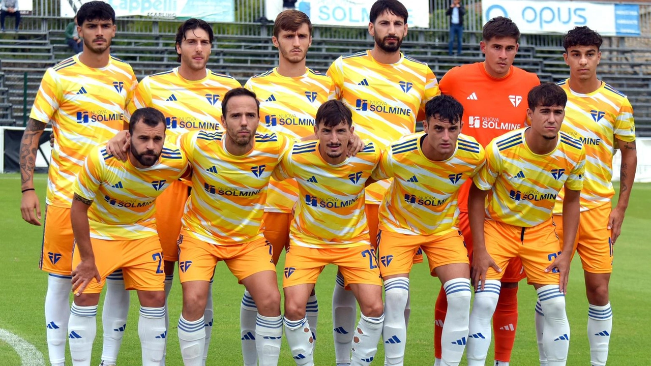 Anticipo di campionato per il Follonica Gavorrano contro la Fezzanese, sfida sul campo neutro di Seravezza. Analisi della situazione e dichiarazioni del tecnico Masi in vista del match.