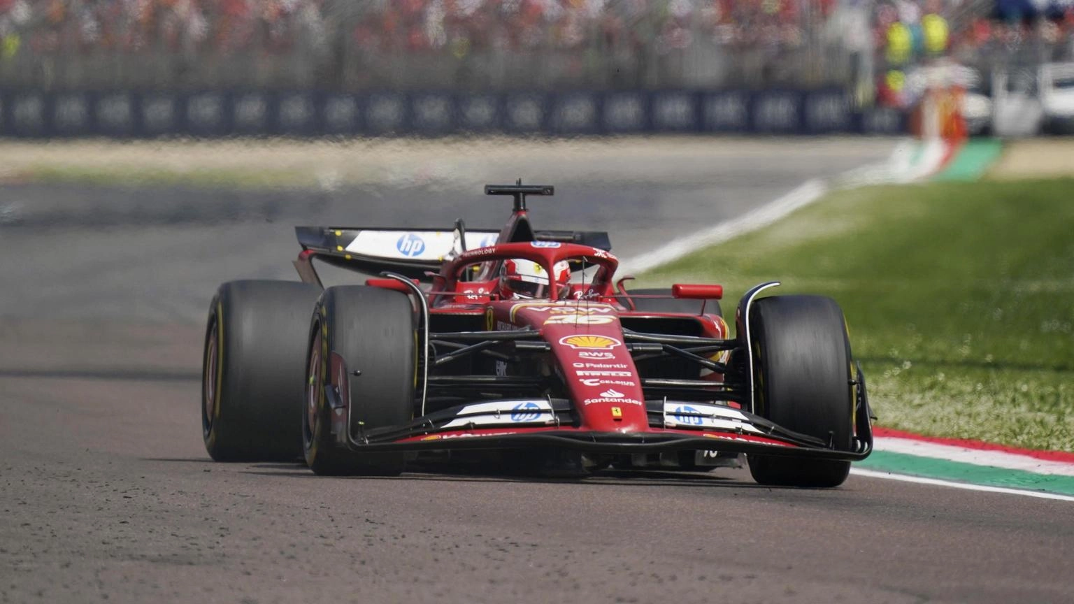 F1: Leclerc ai tifosi, ce la metteremo tutta per vincere
