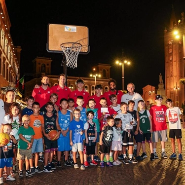 Il club ha partecipato con successo all’iniziativa serale del Comune in piazza. A ‘Famiglie in centro’ staccati quasi 100 abbonamenti