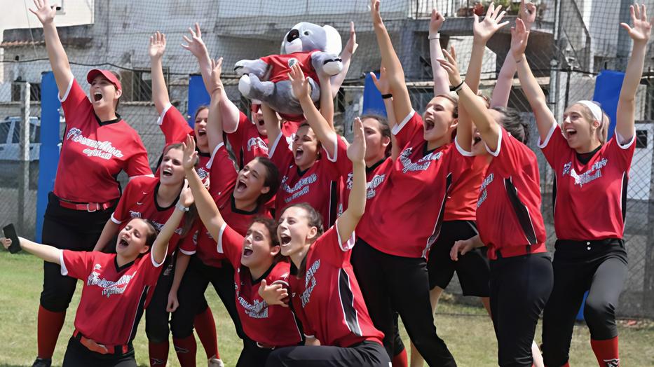 Softball serie B   Determinante lo scontro con Azzano Decimo, formazione di Pordenone. Ottimi risultati anche del settore giovanile. Fiorentina, missione play off. Ora arriva il bello