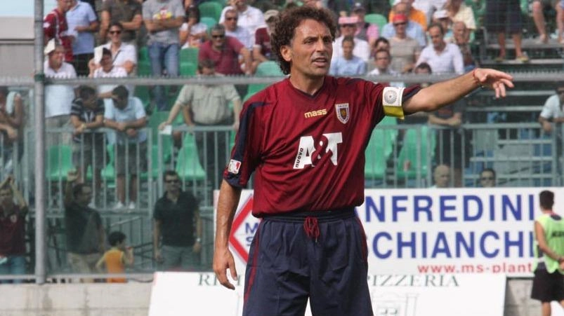 Vito Grieco, 53 anni, ha giocato 83 partite (4 reti e 9 assist) tra il 2007 e il 2009