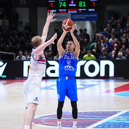 Basket, l'Italia cade a Reggio contro l'Islanda ma è qualificata agli Europei