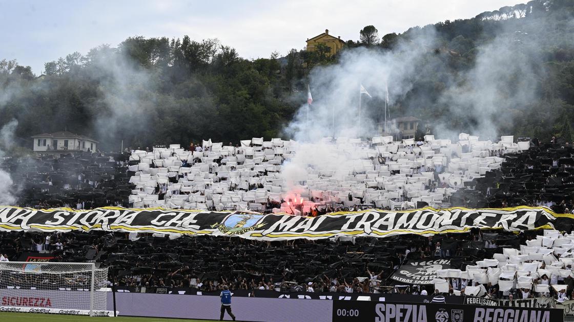 https://sport.quotidiano.net/image-service/view/acePublic/alias/contentid/MTFkNjY2ZDAtNjlkMi00/0/spezia-sei-uno-spettacolo-il-picco-stadio-da-brividi.jpeg?f=16:9&w=1200&h=630