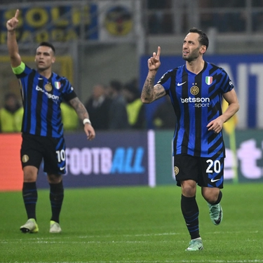 Inter-Arsenal 1-0. Calhanoglu di rigore