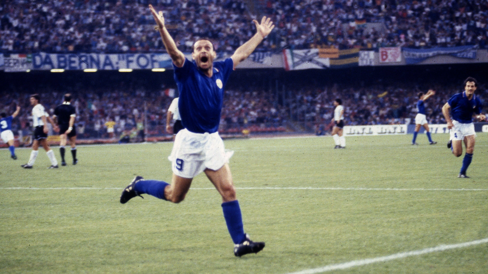 Totò Schillaci con la maglia dell'Italia ai Mondiali di Italia 90