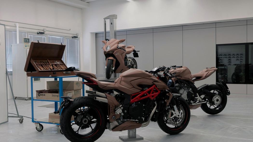 Chiude il centro stile Mv Agusta: "Dipendenti a rischio licenziamento"