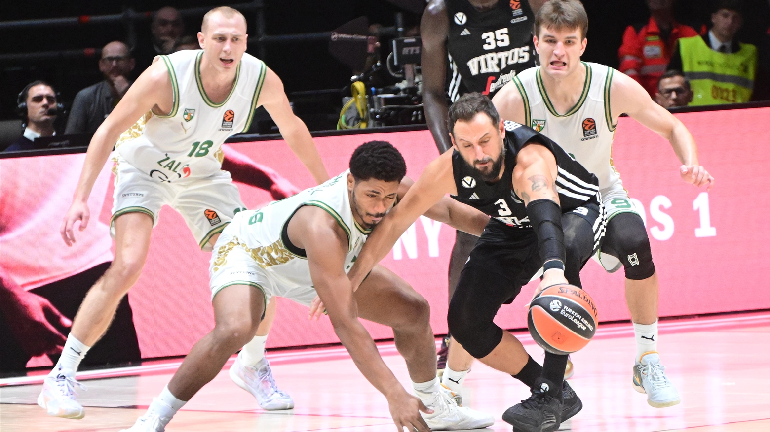 VIRTUS  BOLOGNA  ZALGIRIS