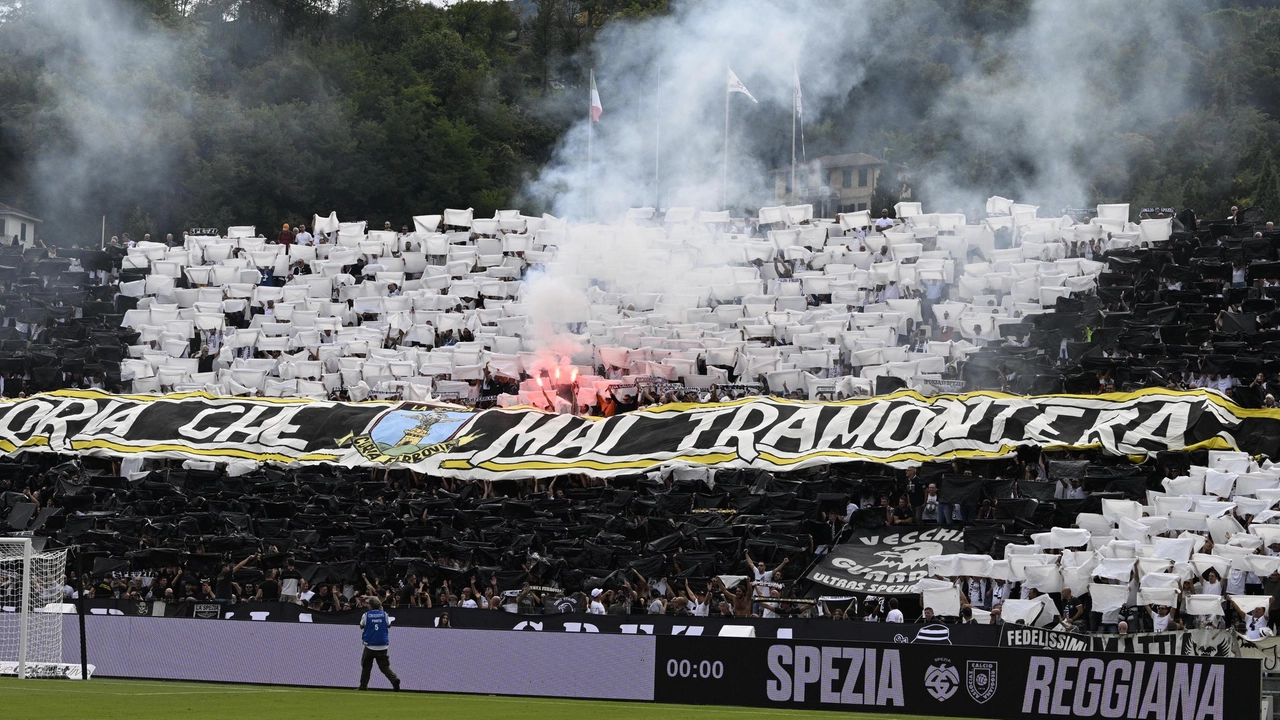 Spezia 4 CARRARESE 2 (primo tempo 1-1) SPEZIA (3-5-2): Gori; Mateju, Hristov, Bertola; Vignali, Cassata (41’ st Degli Innocenti), S. Esposito, Bandinelli...