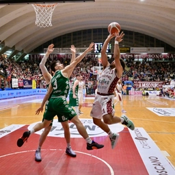 Basket Serie B Interregionale Play-In Out. La Stosa va all’assalto del Don Bosco Crocetta. E’ scontro al vertice