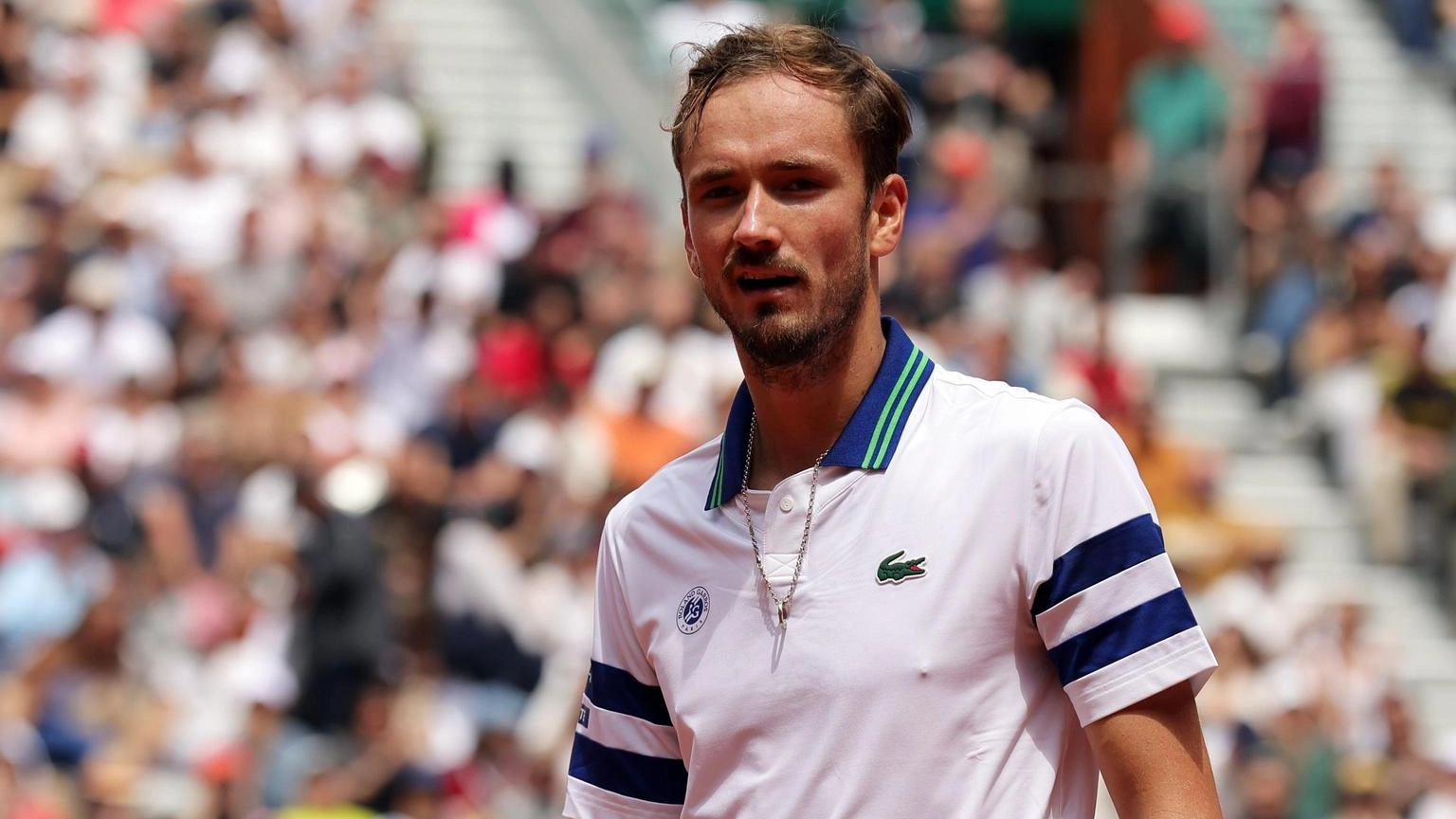 Roland Garros: Medvedev eliminato agli ottavi
