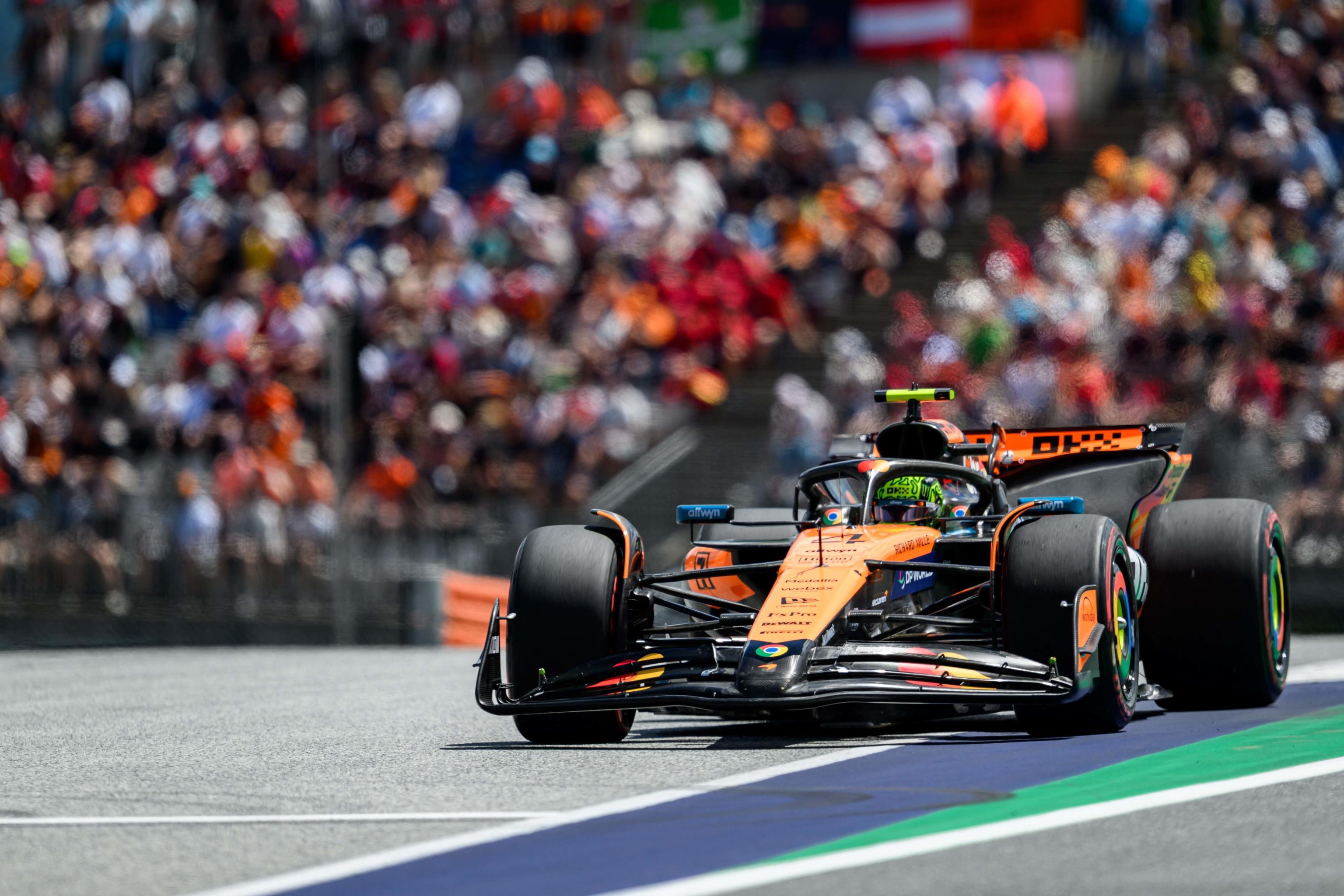 Qualifiche F1 Austria: Norris dominatore fa la pole davanti a Leclerc, Hamilton 4°. La griglia di partenza Qualifiche F1 Austria: Norris dominatore fa la pole davanti a Leclerc, Hamilton 4°. La griglia di partenza