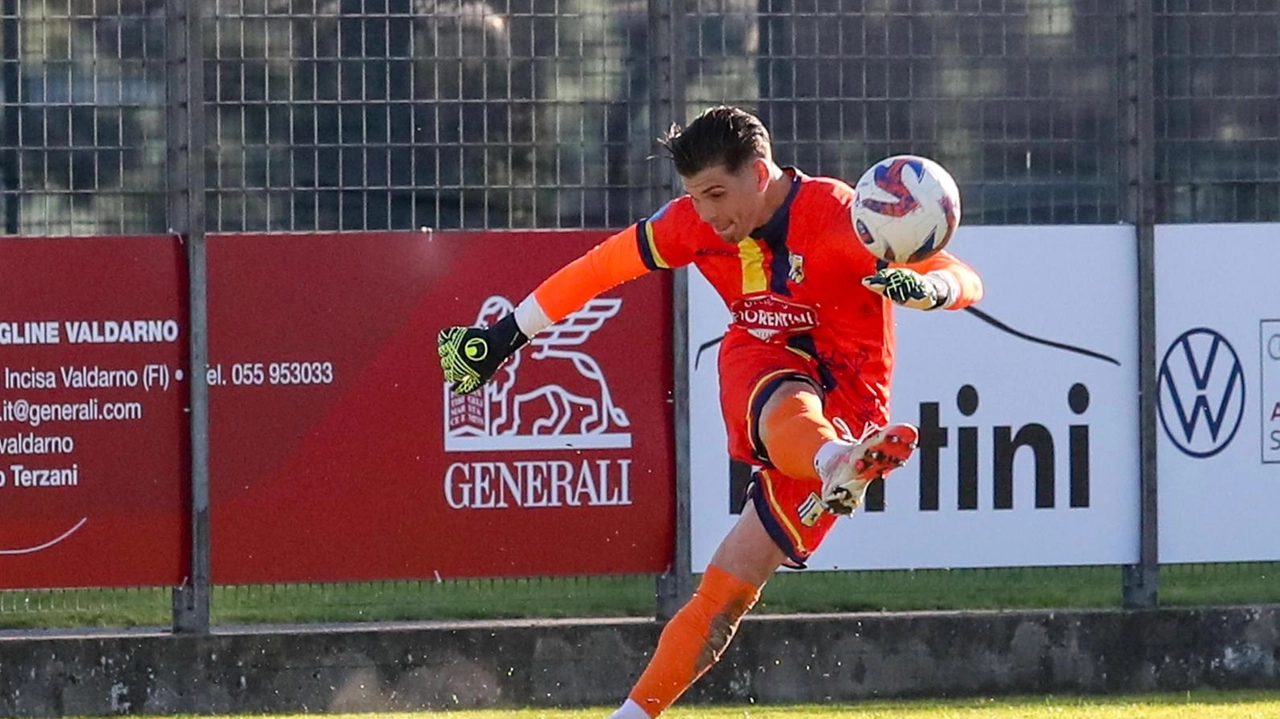 Il portiere del San Donato Tavarnelle Leoni (. foto Germogli