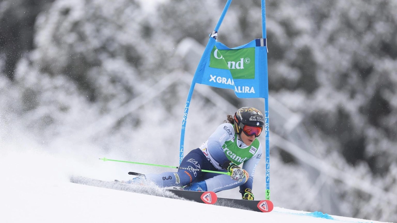 Brignone più veloce in tutti gli intermedi, stacca Gut-Behrami e Goggia. Ottime prestazioni anche per Pirovano e Vonn.