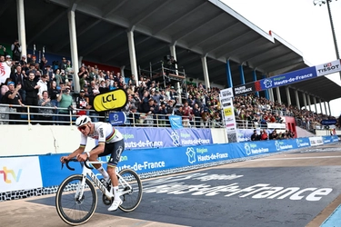 Le pagelle della Parigi-Roubaix: Van der Poel da leggenda, Italia oscar della sfortuna