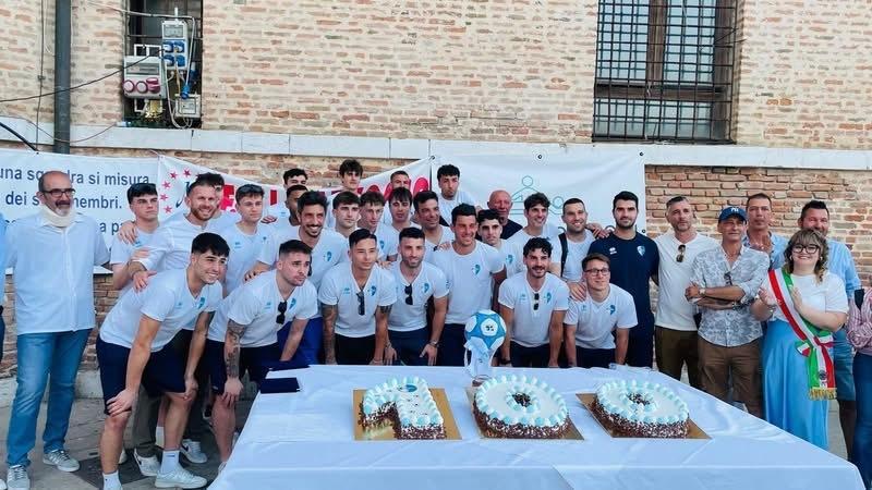 https://sport.quotidiano.net/image-service/view/acePublic/alias/contentid/MWFlZDRlM2EtMmM4ZS00/0/mesola-nucleo-base-e-cinque-novita-la-squadra-e-quasi-completata.jpeg