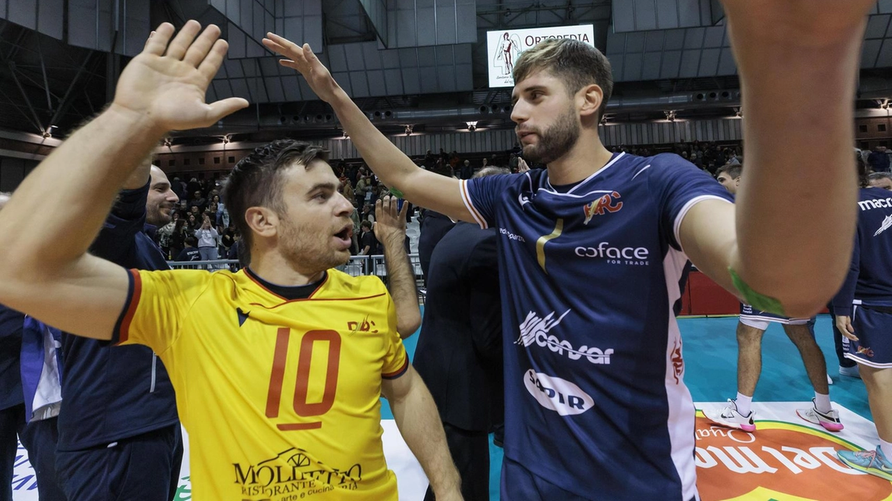 Volley serie A2 Copelli: "È stata la nostra peggior prestazione in stagione, chiediamo scusa ai tifosi per l’approccio". Domenica trasferta a Pineto.