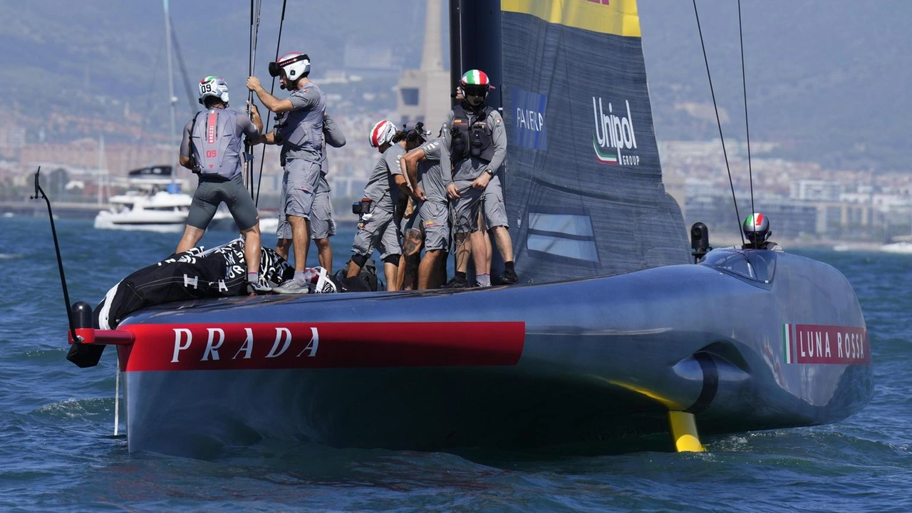 Primo ko, domani la regata contro Alinghi per il primato