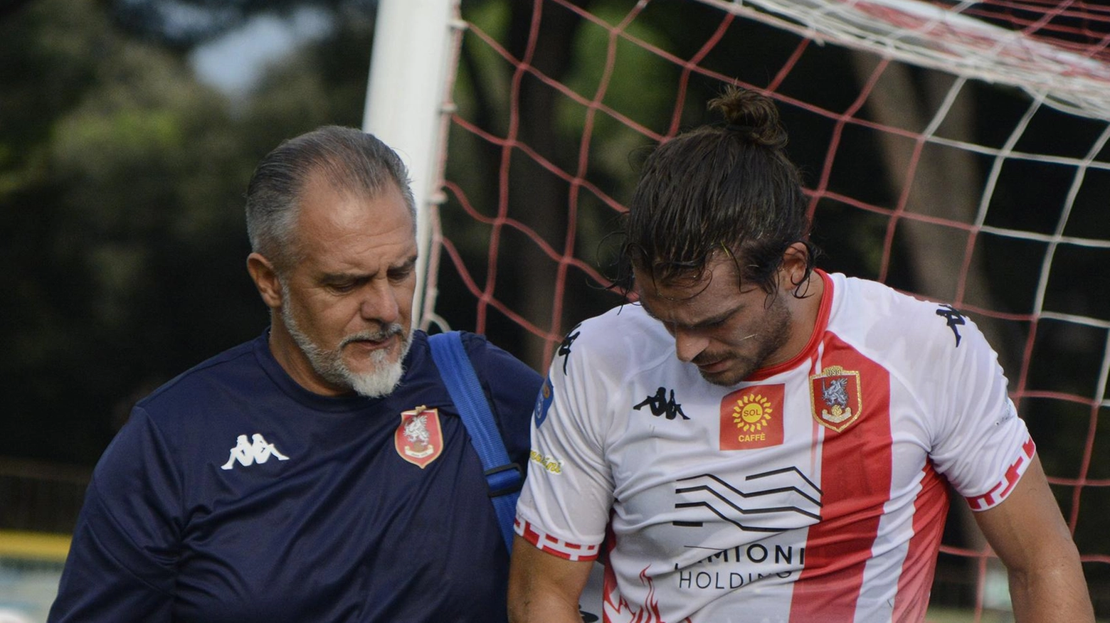 Fischi allo stadio Zecchini per la prestazione del Grifone contro gli umbri. Nonostante la superiorità numerica nella ripresa, i maremmani non sfondano.