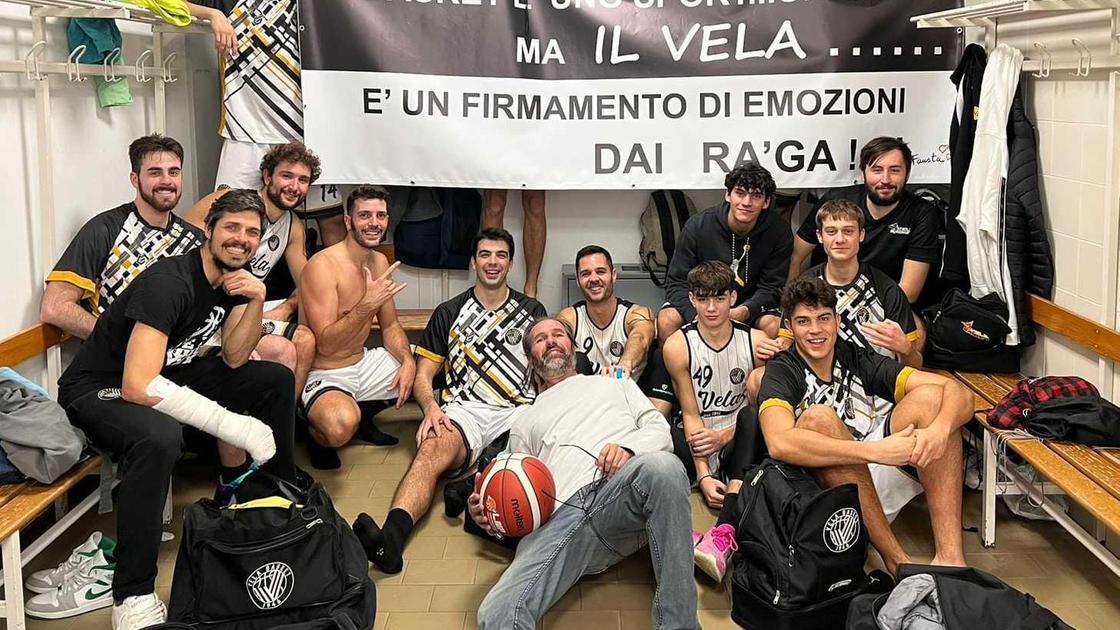 Basket. Vela al cardiopalma. Pistoia stesa nel finale