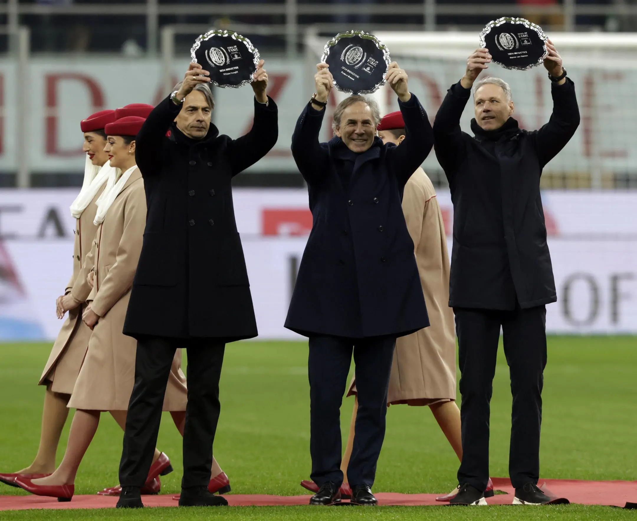 Il Diavolo compie 125 anni. Sfilano le stelle a San Siro. Van Basten e Inzaghi entrano nella Hall of fame