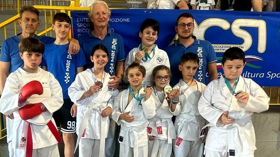 Il Centro Karate Rimini-Cervia ha ottenuto un ottimo risultato al campionato nazionale Acsi con un oro, 2 argenti, 2 bronzi e vari piazzamenti.