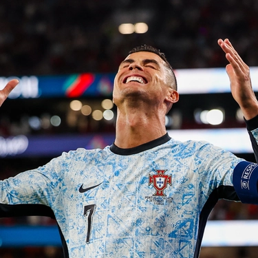 Cristiano Ronaldo, 1 miliardo di follower su tutti i social: “Abbiamo fatto la storia”