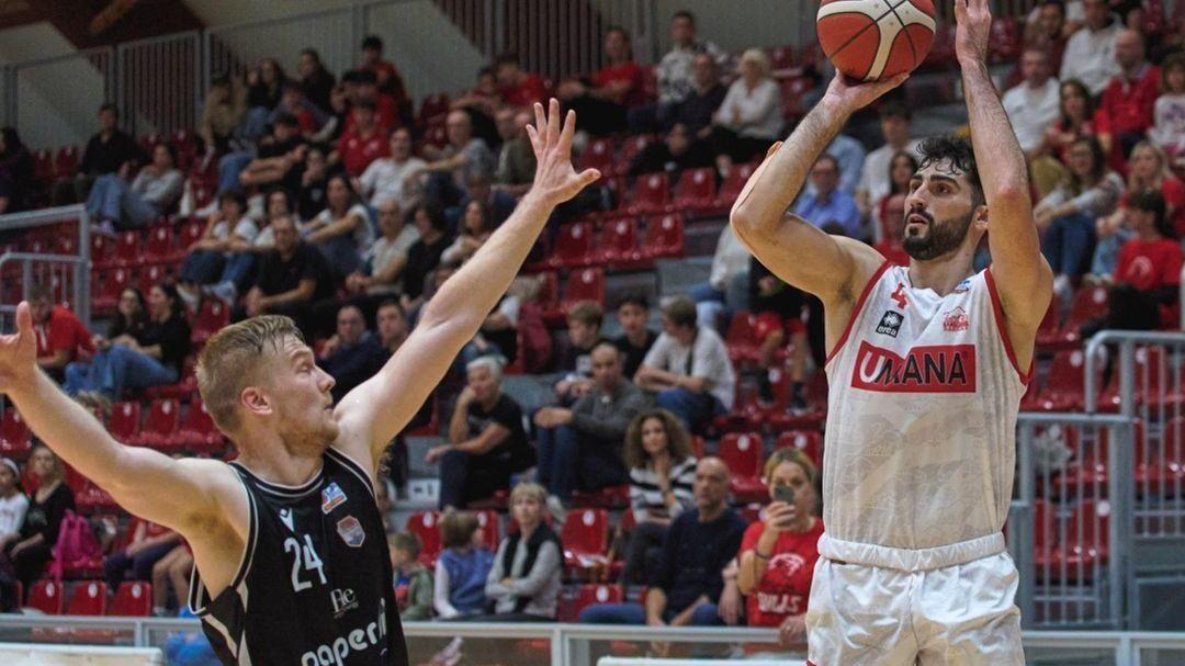 Basket Serie B Nazionale. La San Giobbe Chiusi ci ha preso gusto. Caserta travolta senza pietà