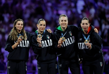 Risultati Olimpiadi 30 luglio: oro storico alle azzurre della spada, argento per le Fate della ginnastica. Paltrinieri di bronzo