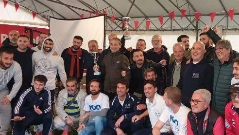 La premiazione del torneo dedicato ai «Cral» tra cui quello di Pesaro