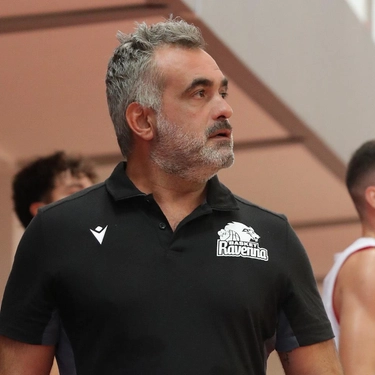 Basket serie B - Il coach dell’OraSì Ravenna. "Aspetti positivi ma dobbiamo crescere»