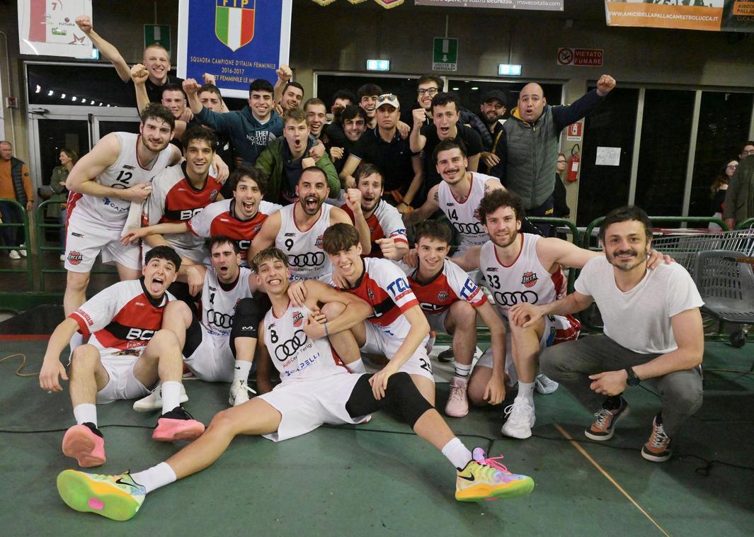 https://sport.quotidiano.net/image-service/view/acePublic/alias/contentid/Mjc3MDE3NmQtYWEwMy00/0/basket-b-maschile-bcl-rinuncia-al-ripescaggio.jpeg