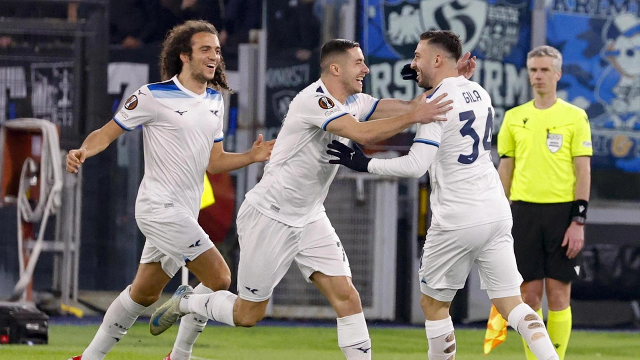 La Lazio vince 3-1 contro la Real Sociedad e si qualifica agli ottavi di Europa League con un turno di anticipo.