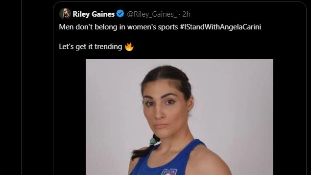 Il post su X dell'ex nuotatrice americana Riley Gaines
